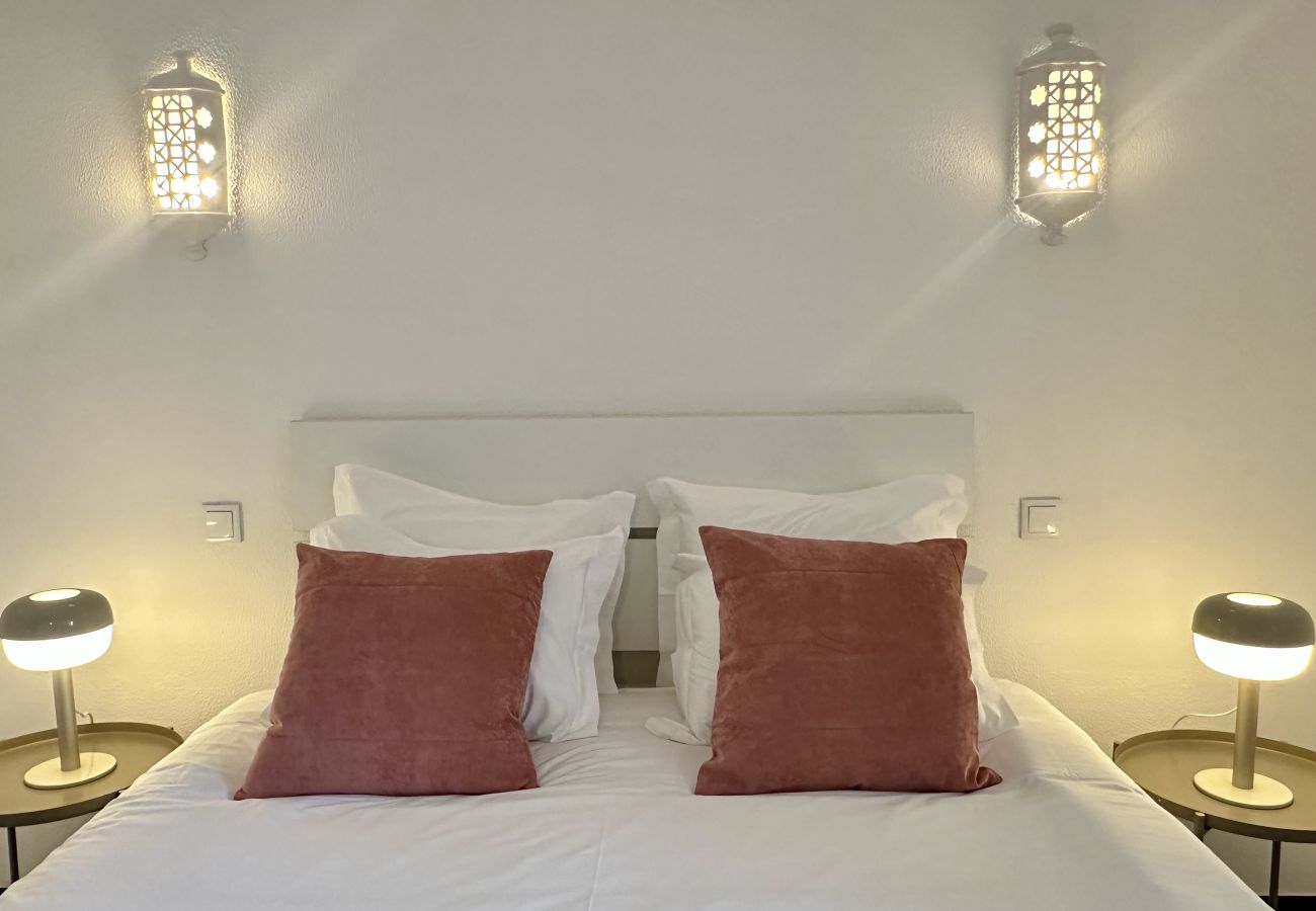 Ferienwohnung in Albufeira - Areia | Piscina Partilhada | 8 Pax | Albufeira
