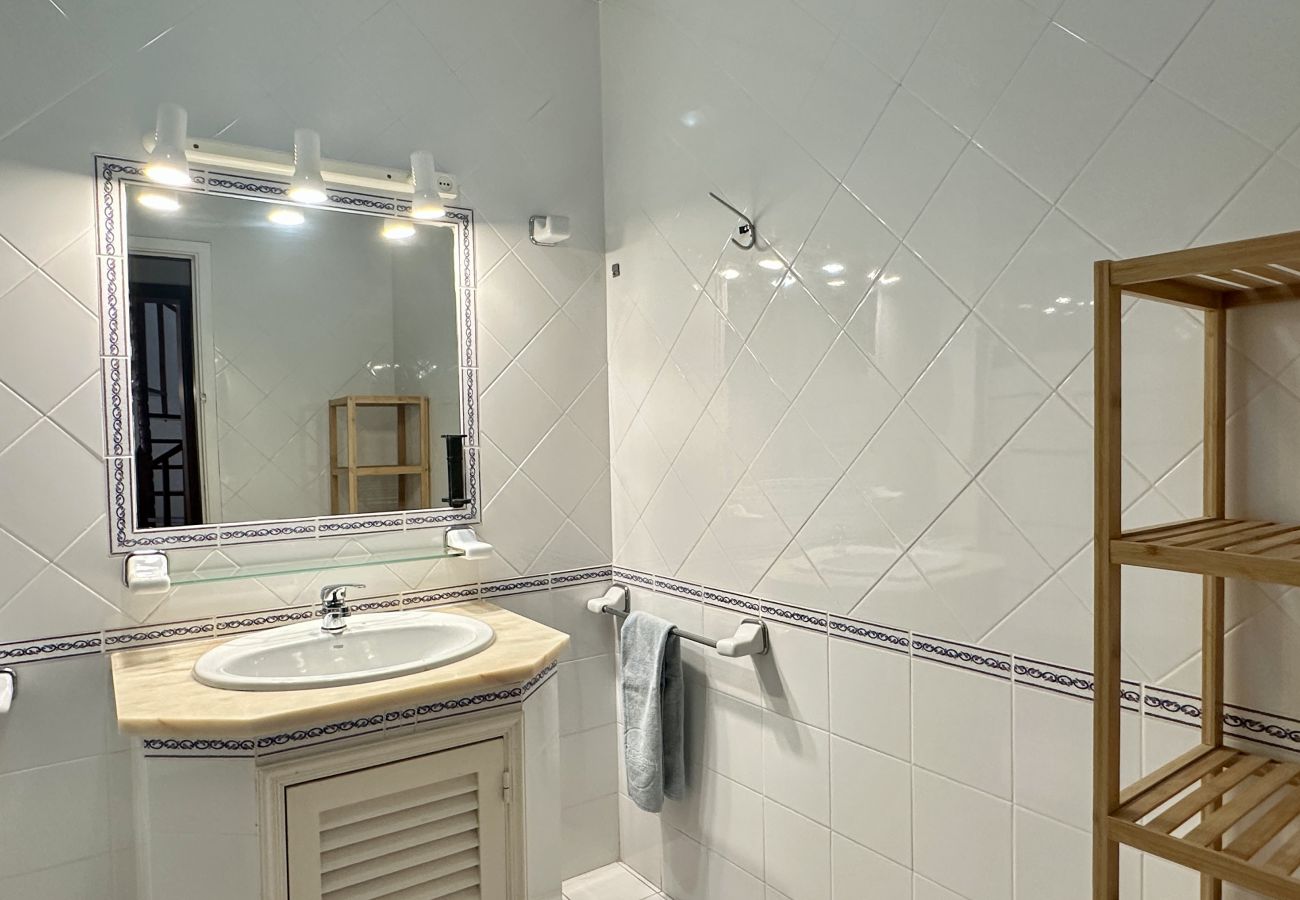 Ferienwohnung in Albufeira - Areia | Piscina Partilhada | 8 Pax | Albufeira
