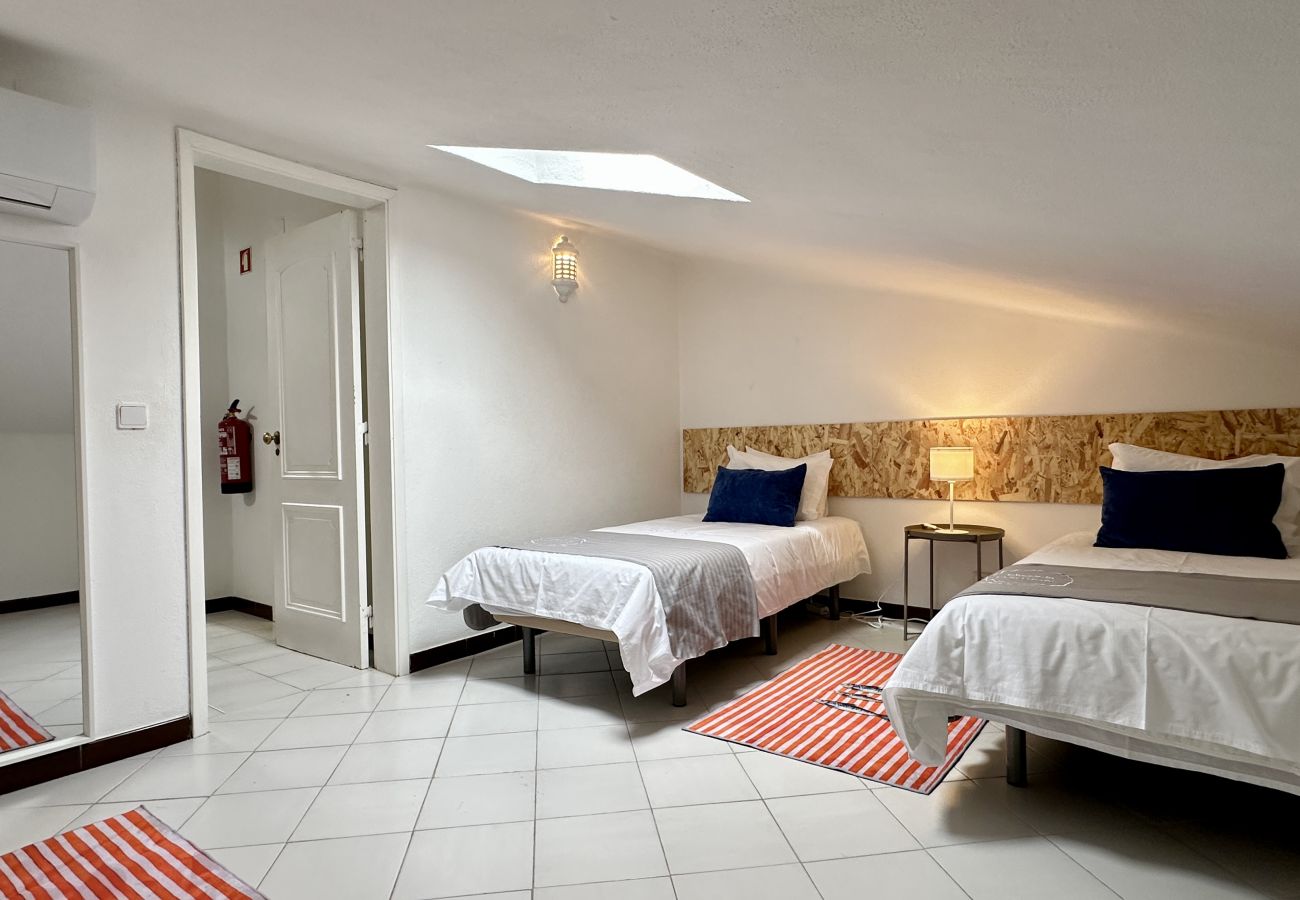 Ferienwohnung in Albufeira - Areia | Piscina Partilhada | 8 Pax | Albufeira