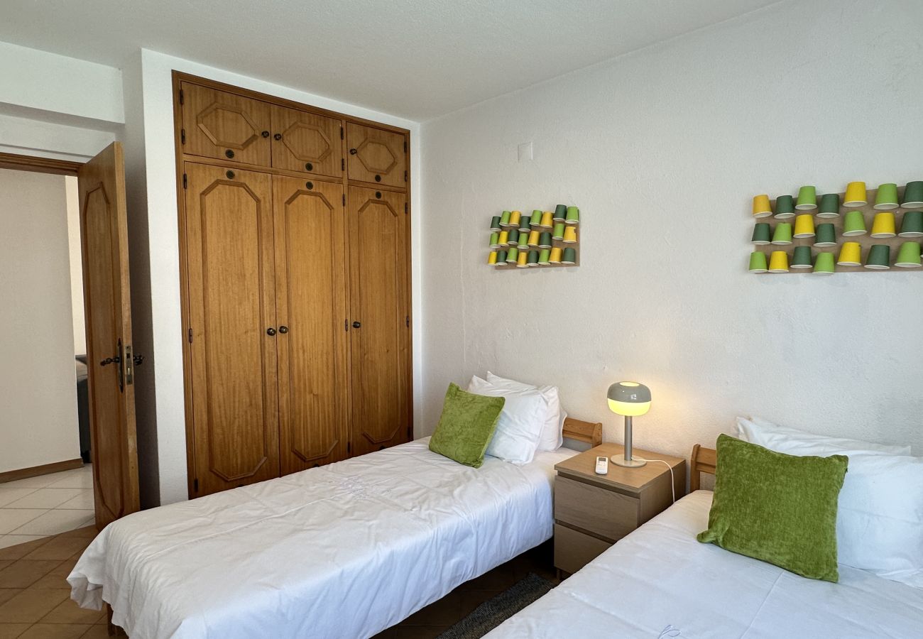 Villa in Albufeira - Branca | Piscina Privada | 12 Pax | Albufeira