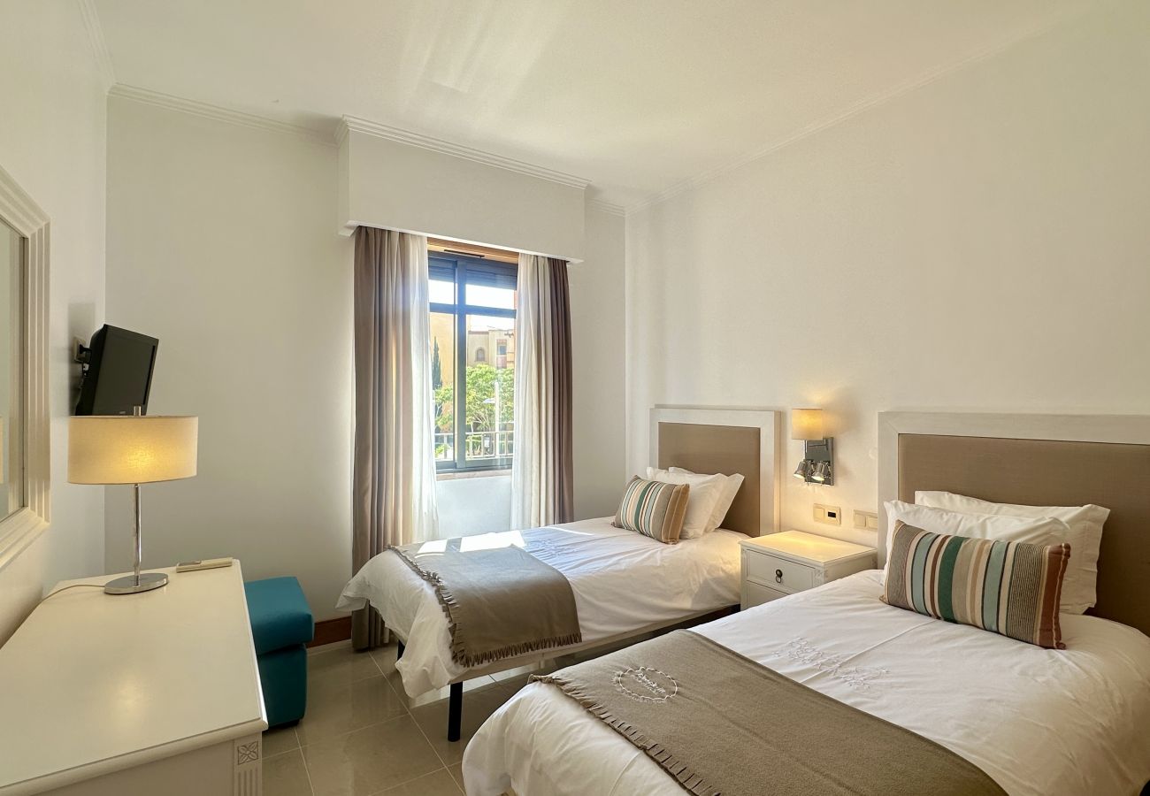 Ferienwohnung in Vilamoura - Vilamoura Residences | Piscinas | Ginásio | 6 Pax