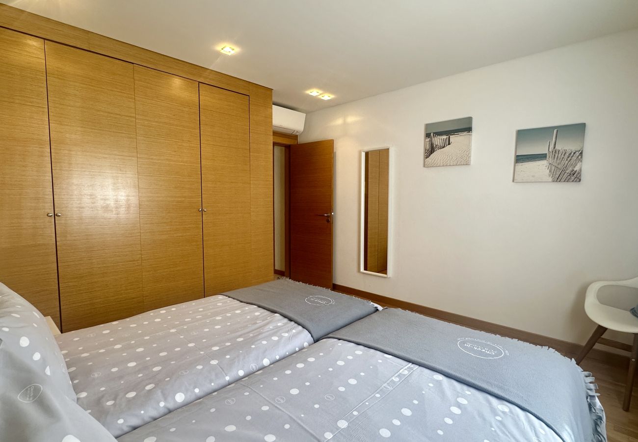 Apartment in Albufeira - Garden Hill M | Piscina Comum | 6 Pax | Albufeira