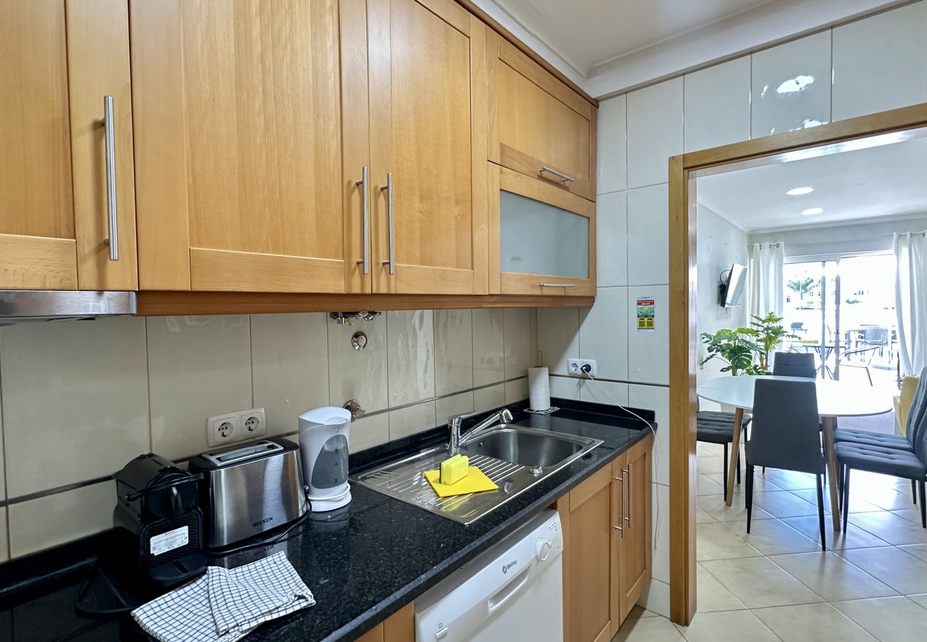 Apartment in Albufeira - Liberdade | Perto da Praia | 6 Pax | Albufeira