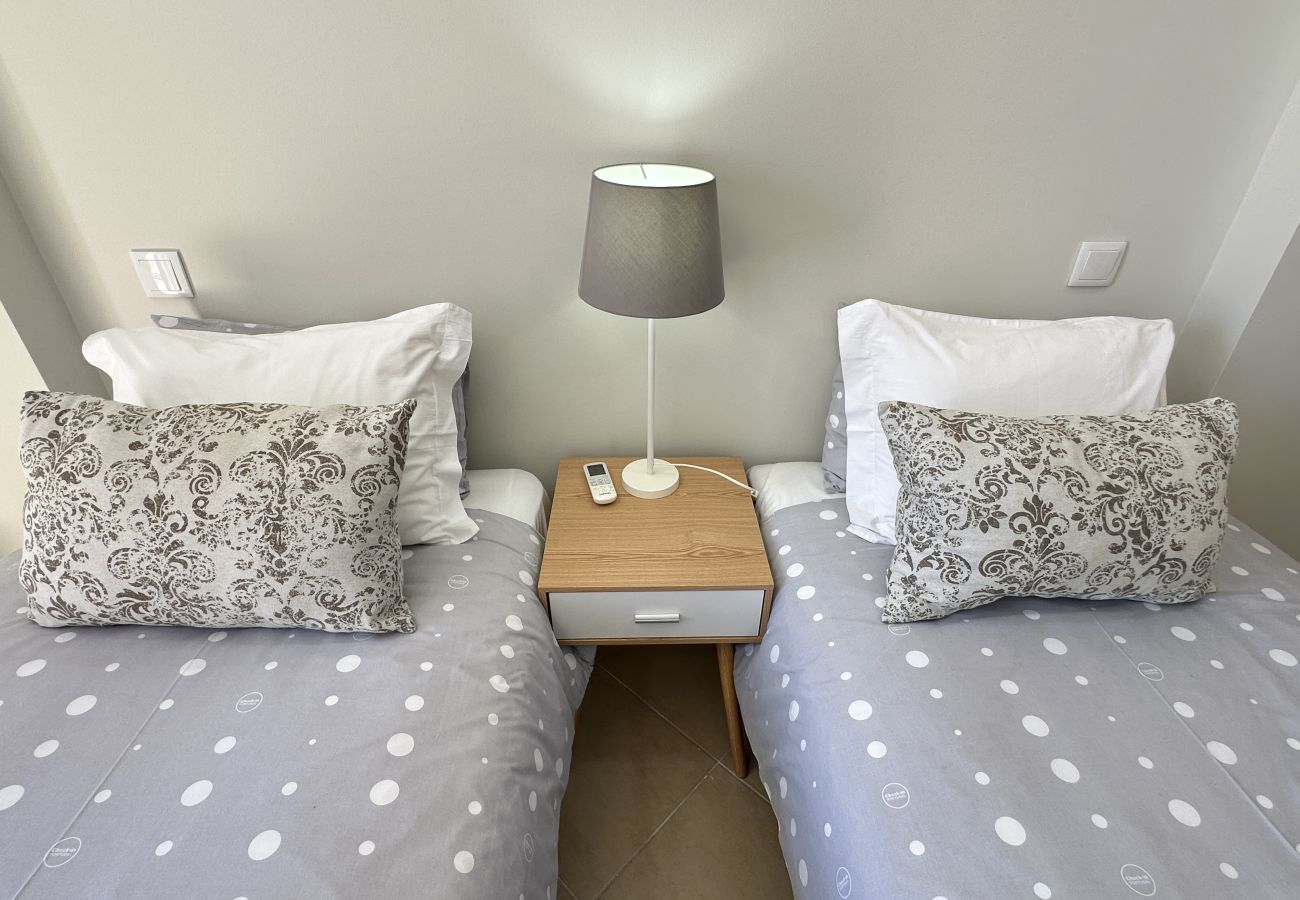 Apartment in Albufeira - Liberdade | Perto da Praia | 6 Pax | Albufeira