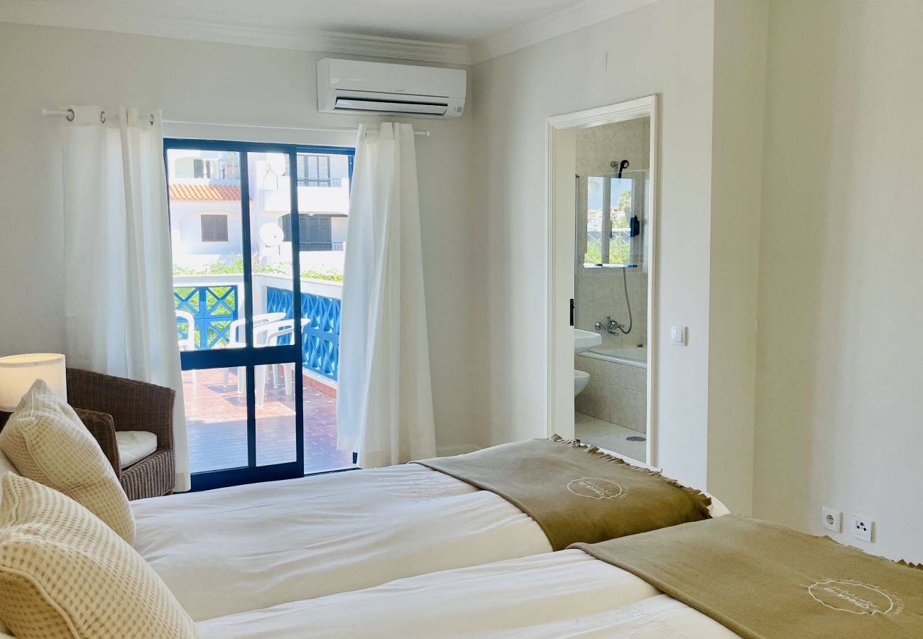 Terraced House in Albufeira - Jardim da Oura by Check-in Portugal