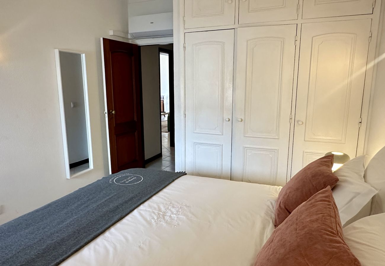 Apartment in Albufeira - Areia | Piscina Partilhada | 8 Pax | Albufeira