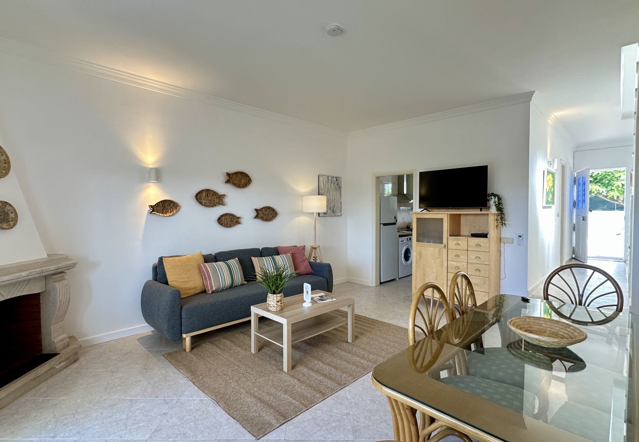 Terraced House in Albufeira - Jardim da Oura 9 | Piscina Comum | 7 P | Albufeira