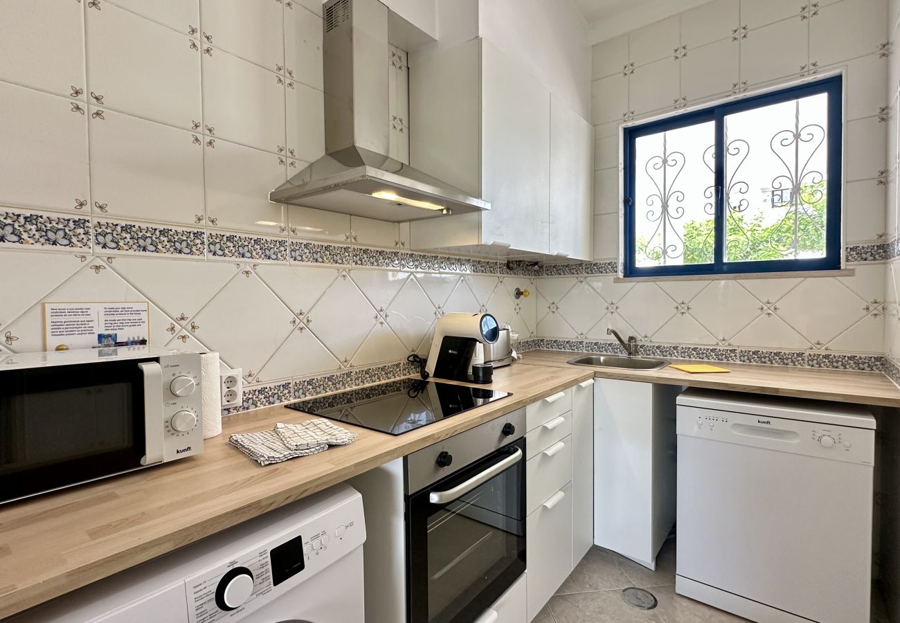 Terraced House in Albufeira - Jardim da Oura 9 | Piscina Comum | 7 P | Albufeira
