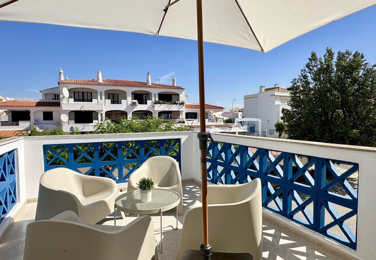 Terraced House in Albufeira - Jardim da Oura 9 | Piscina Comum | 7 P | Albufeira