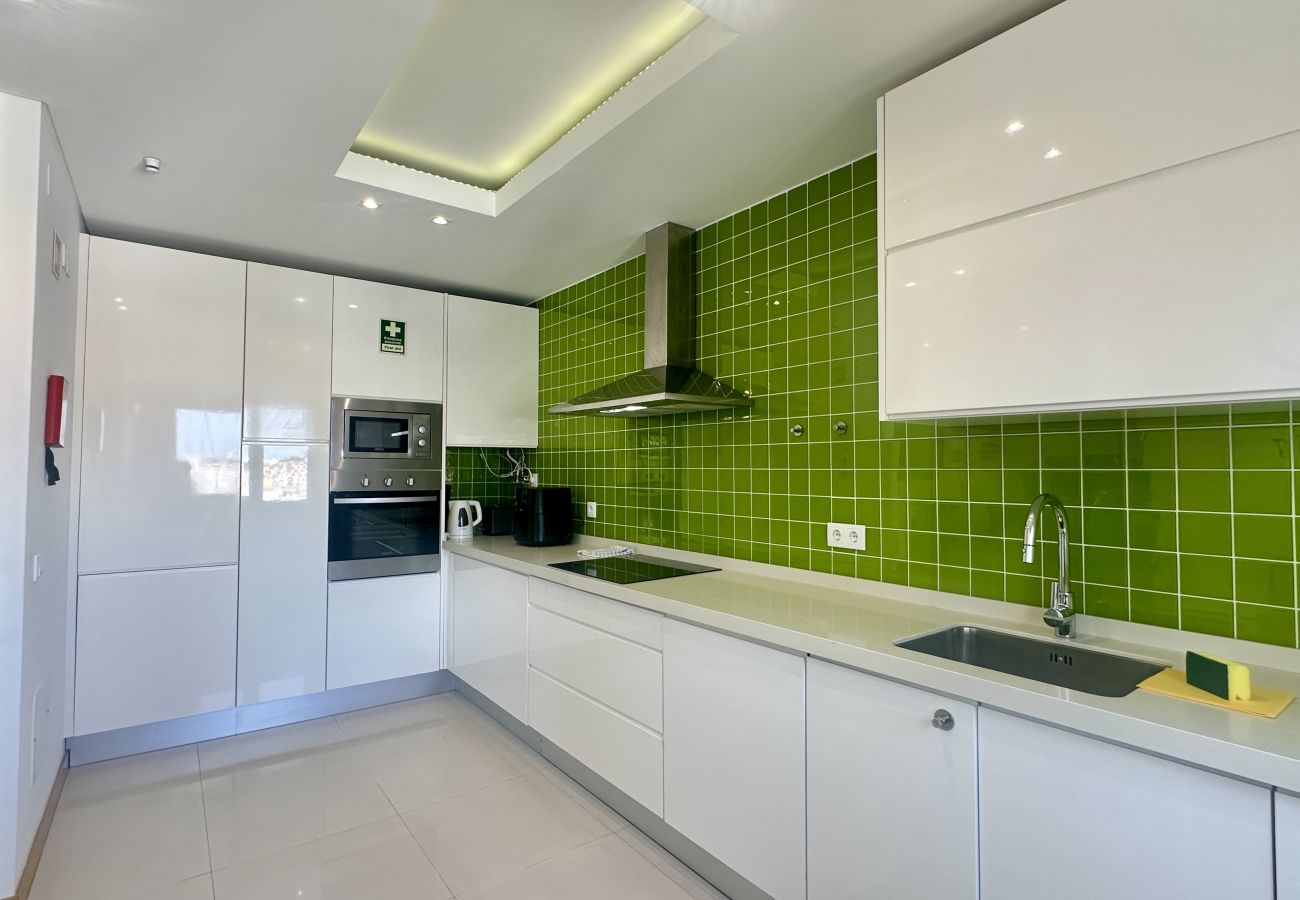 Appartement à Albufeira - Garden Hill M | Piscina Comum | 6 Pax | Albufeira