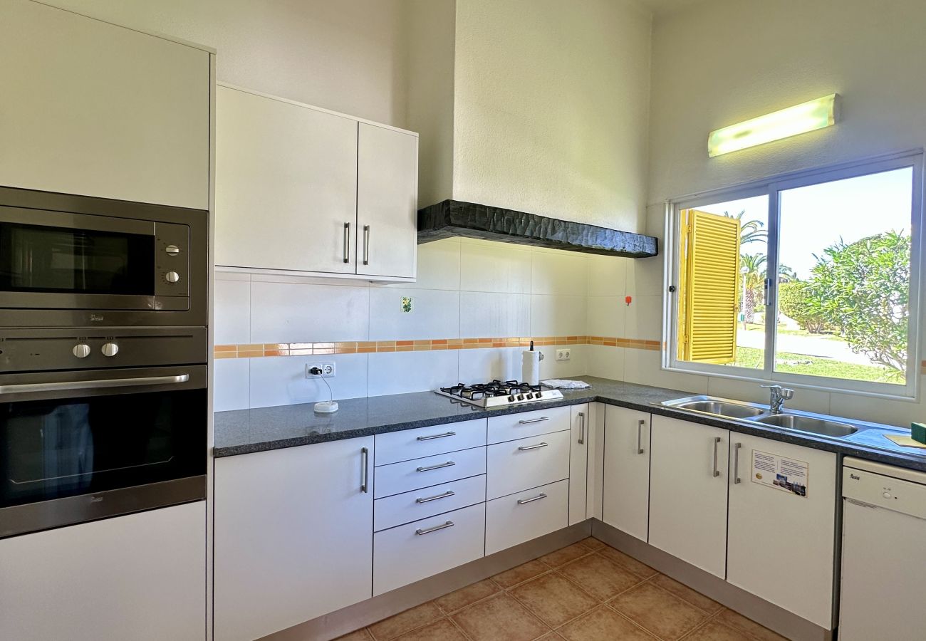 Villa à Vilamoura - Golfe | Piscina Partilhada | 7 Pax | Vilamoura