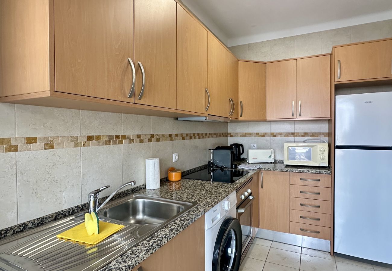 Appartement à Albufeira - Areia | Piscina Partilhada | 8 Pax | Albufeira