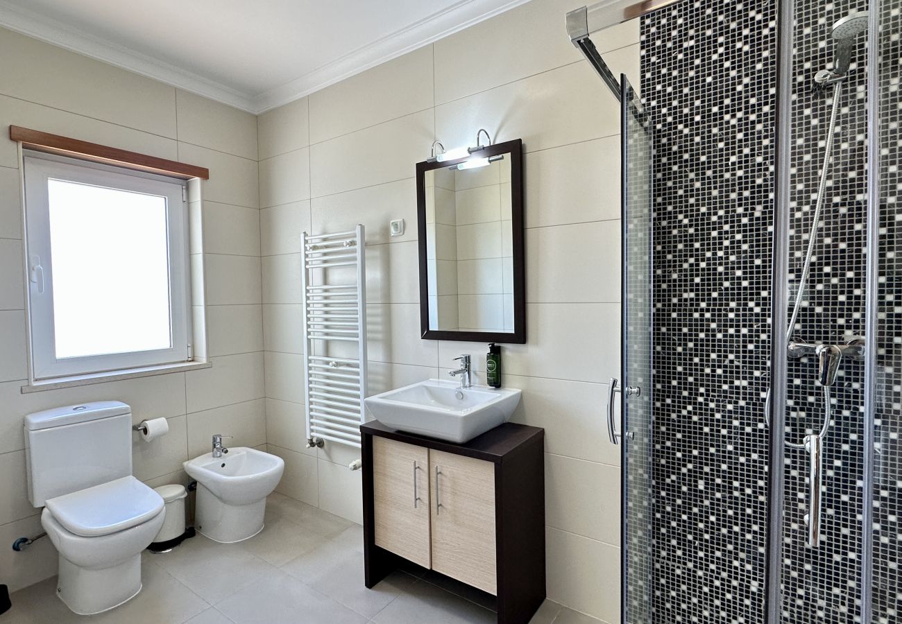Villa à Albufeira - Águia | Piscina Privada | 10 Pax | Albufeira