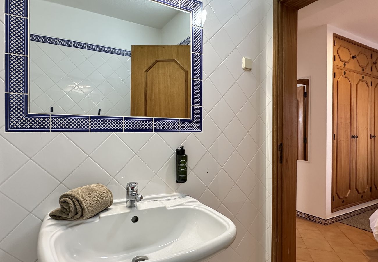 Villa à Albufeira - Branca | Piscina Privada | 12 Pax | Albufeira